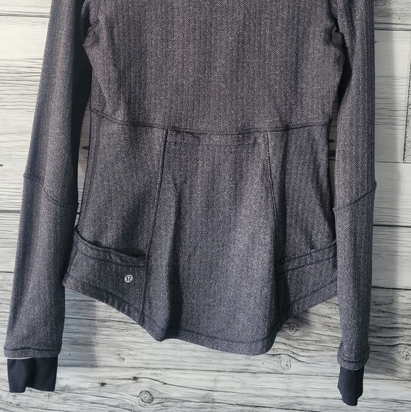 Lululemon pullover jacket - Picture 4 of 5